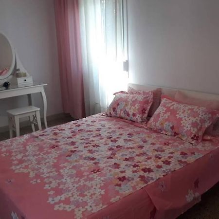 Apartment Next To The Sea Peraía Екстериор снимка