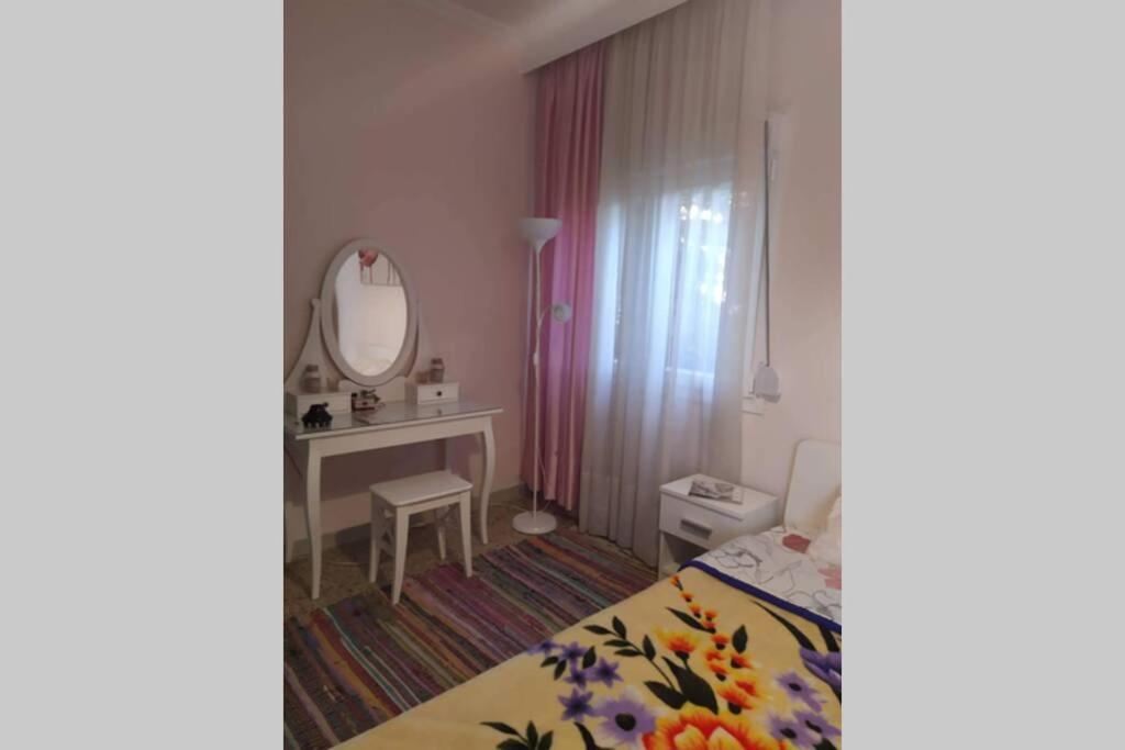 Apartment Next To The Sea Peraía Екстериор снимка