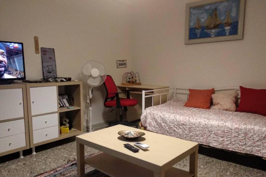 Apartment Next To The Sea Peraía Екстериор снимка